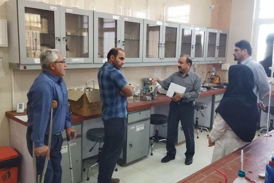 حضور مدیر جدید دفتر فنی و طرح‌های عمرانی دانشگاه در مجموعه پژوهشکده اسانس