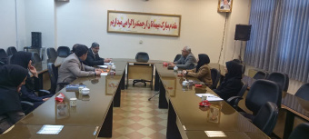 برگزاری نشست مسئولین پژوهشکده اسانس‌ دانشگاه کاشان با رئیس، معاونین و کارشناسان اداره استاندارد کاشان